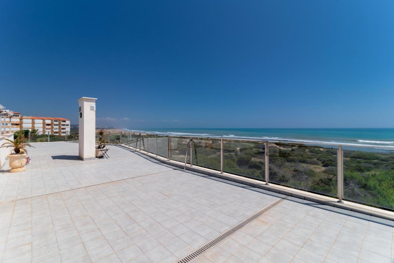 Apartment Amazing 50 M From The